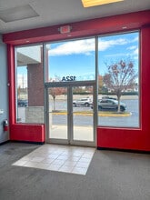 3570 State Route 27, Kendall Park, NJ for lease Interior Photo- Image 2 of 11