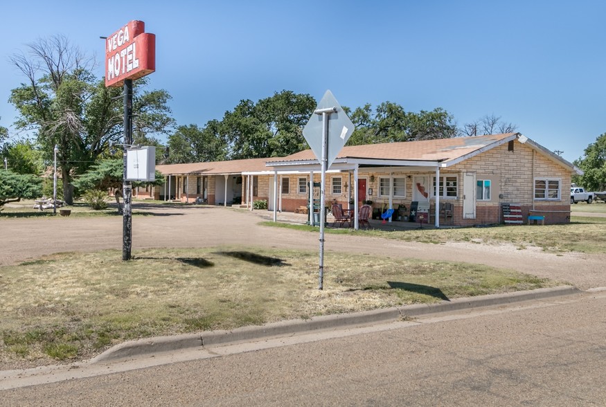 1005 Vega Blvd, Vega, TX for sale - Building Photo - Image 1 of 1