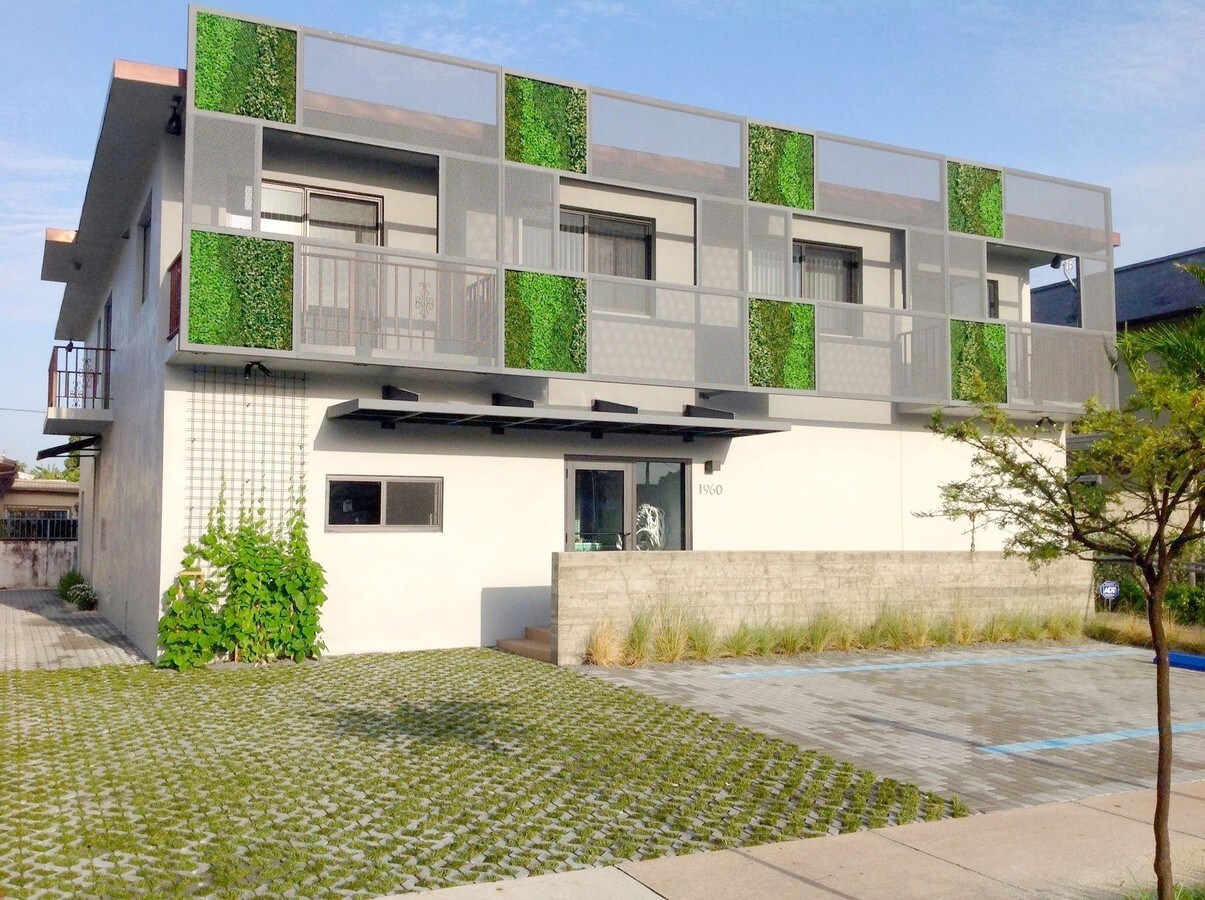 1960 SW 27th Ave, Miami, FL for sale Primary Photo- Image 1 of 1