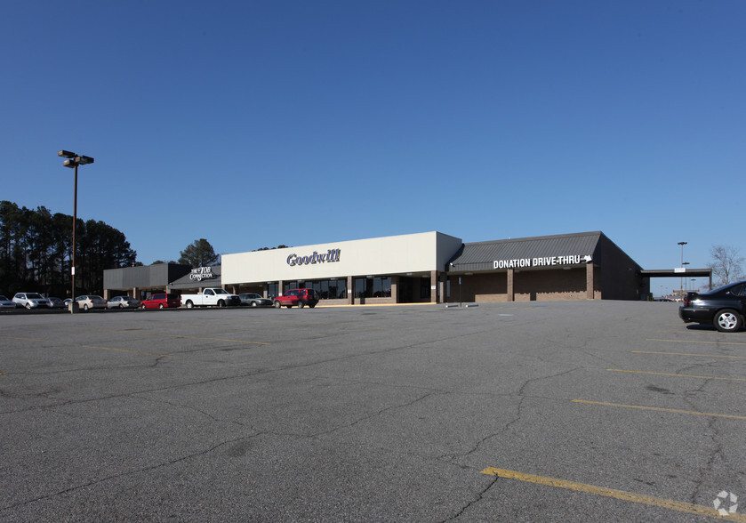 2209-2211 Moody Rd, Warner Robins, GA for lease - Building Photo - Image 3 of 13