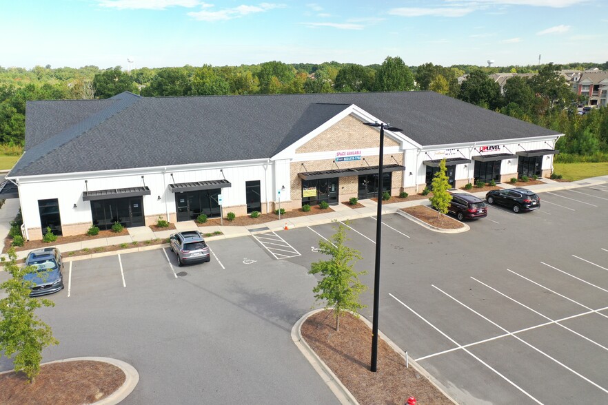 1182 Stonecrest Blvd, Fort Mill, SC for lease - Building Photo - Image 1 of 3