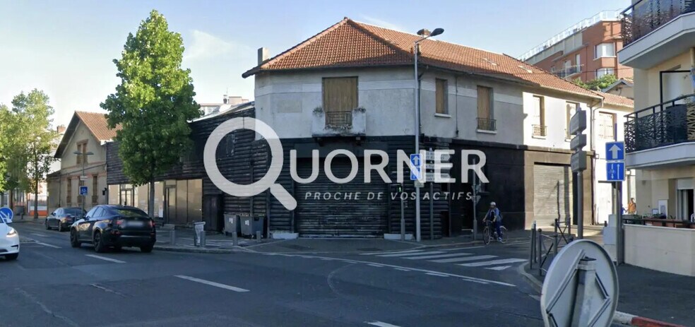 Retail in Houilles for lease - Building Photo - Image 1 of 5