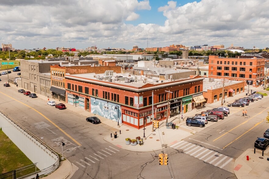 2453-2469 Russell St, Detroit, MI for sale - Building Photo - Image 3 of 13