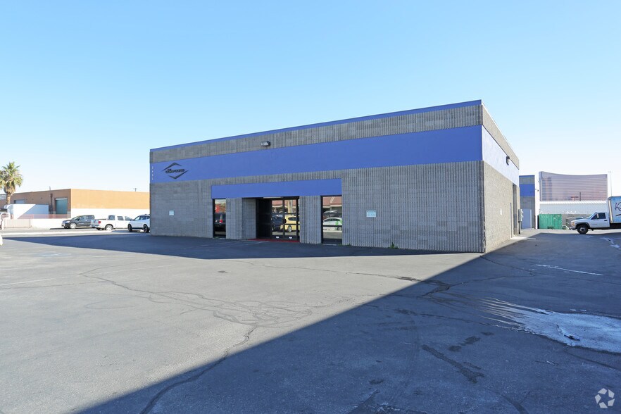 3430 Polaris Ave, Las Vegas, NV for sale - Building Photo - Image 2 of 11