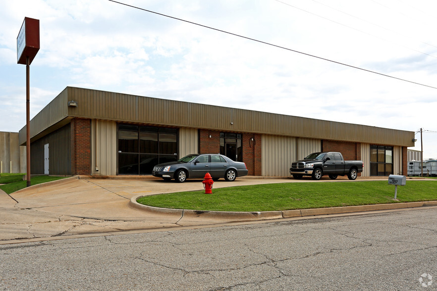 7649 SW 34th St, Oklahoma City, OK for sale - Building Photo - Image 2 of 2