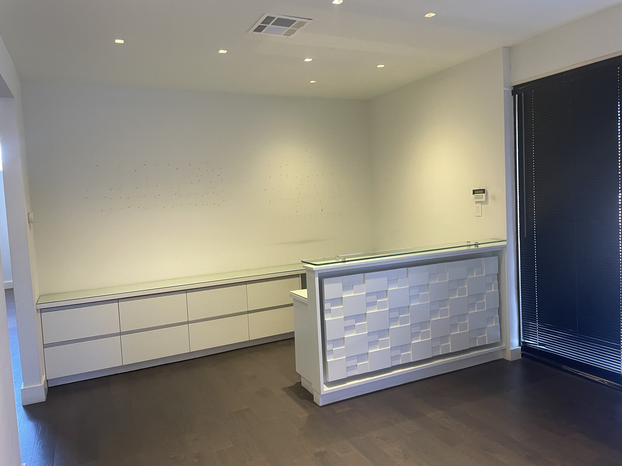 4358-4362 Centergate St, San Antonio, TX for lease Lobby- Image 1 of 10