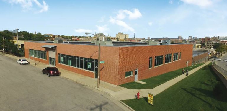 1300 N 7th St, Milwaukee, WI for lease - Primary Photo - Image 1 of 4