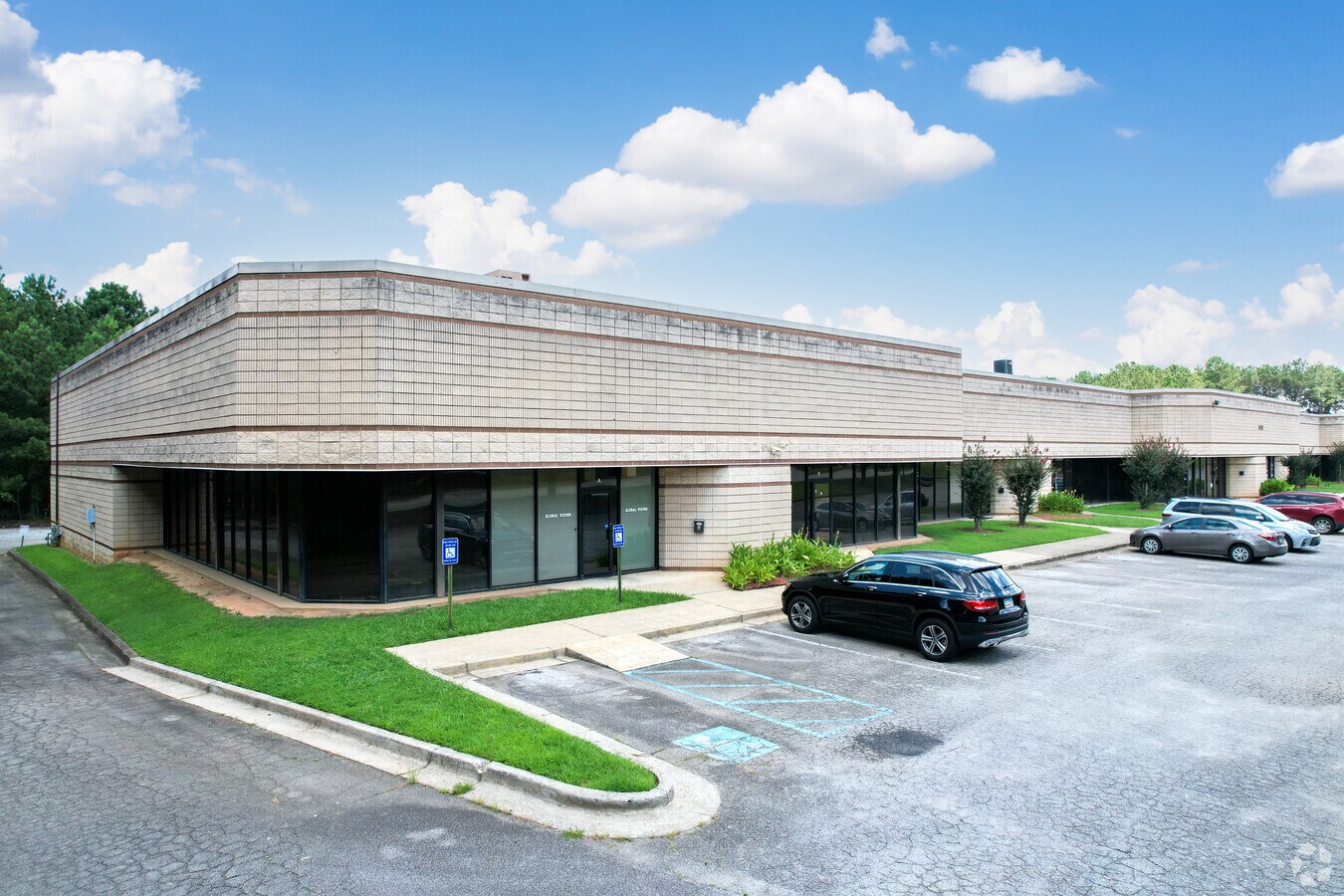 1078 Citizens Pky, Morrow, GA 30260