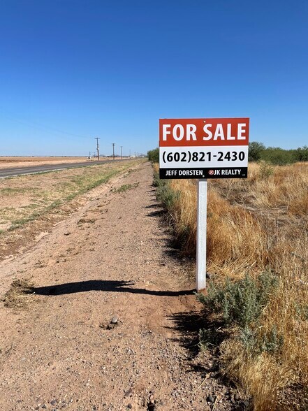 Montgomery, Casa Grande, AZ for sale - Building Photo - Image 2 of 3