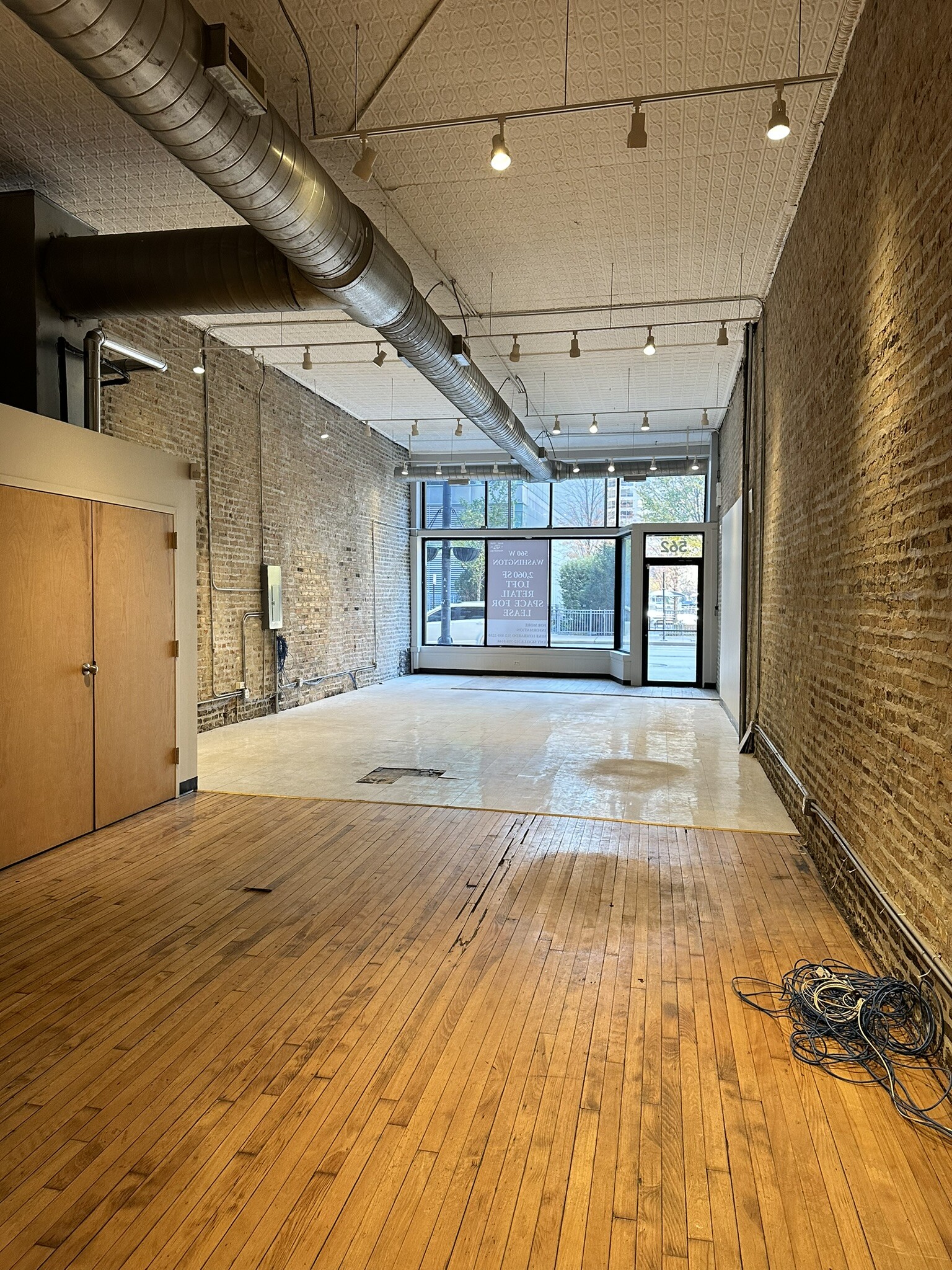 560-564 W Washington Blvd, Chicago, IL for lease Building Photo- Image 1 of 4