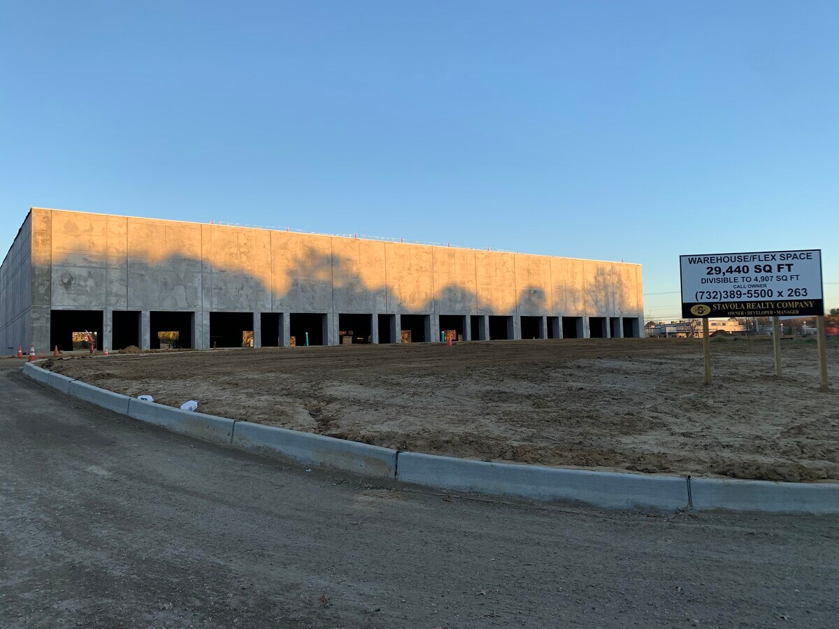 1511 Wayside Rd, Tinton Falls, NJ 07712