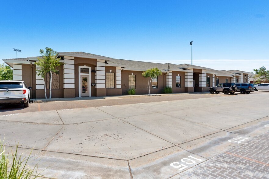 804 Ainsworth Dr, Prescott, AZ for lease - Building Photo - Image 1 of 31