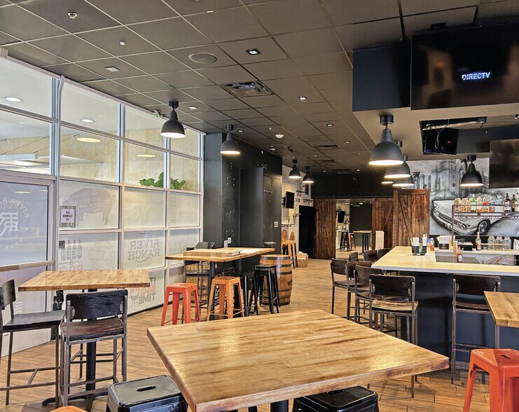 3750 University Ave, Riverside, CA for lease - Interior Photo - Image 1 of 5