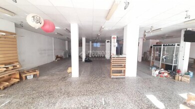 Retail in Pinto, MAD for lease Interior Photo- Image 1 of 3