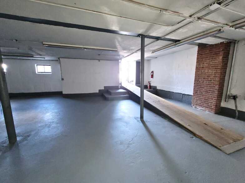 12902 15th Ave, College Point, NY for lease - Building Photo - Image 3 of 3