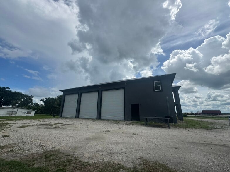 2972 W US Highway 27, Clewiston, FL for lease - Building Photo - Image 2 of 9