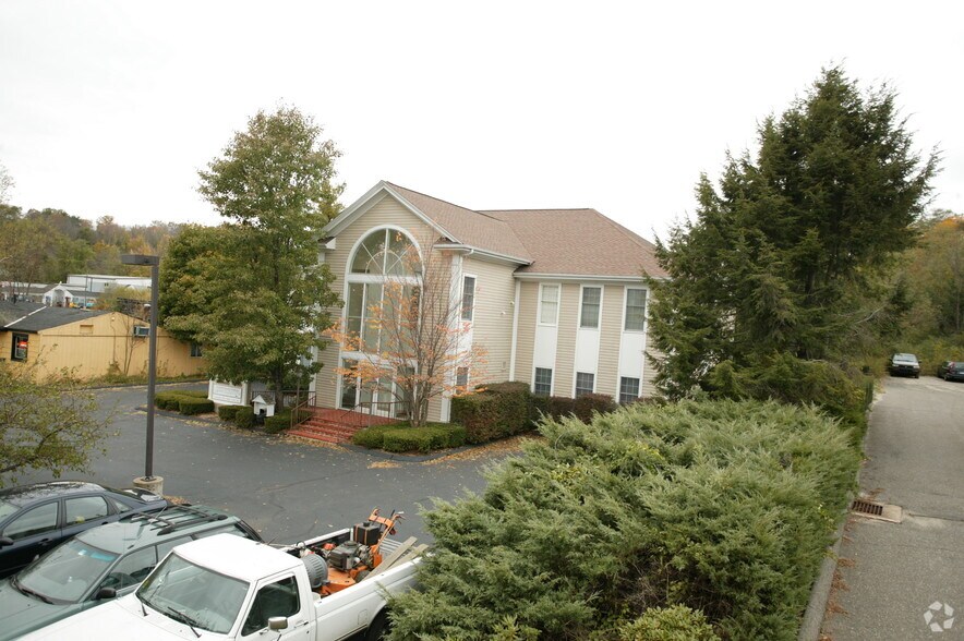 340 Bantam Rd, Litchfield, CT for sale - Primary Photo - Image 1 of 1