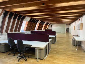 34 Market Sq, Aylesbury for lease Building Photo- Image 2 of 8