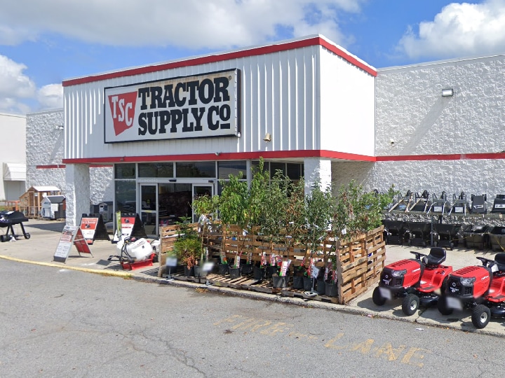 640 Galleria Dr, Johnstown, PA for sale - Building Photo - Image 2 of 2