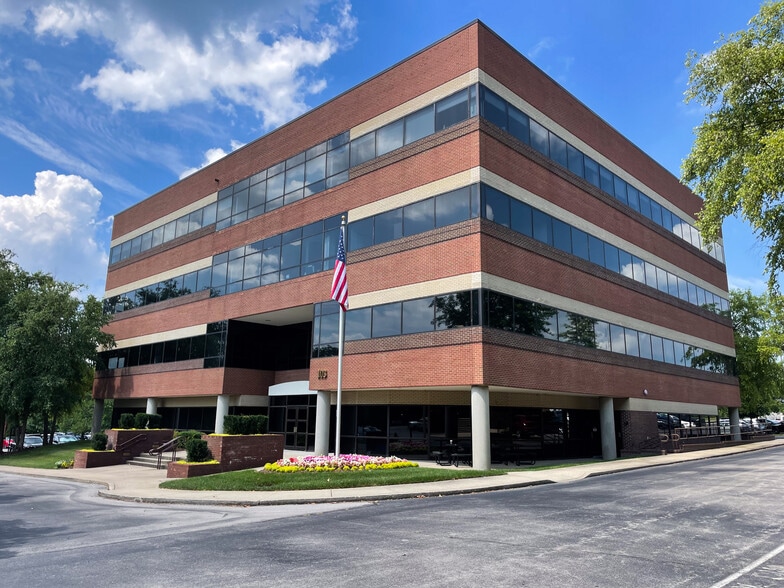 103 Continental Pl, Brentwood, TN for lease - Building Photo - Image 1 of 6