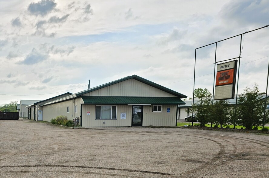 18550 US Highway 59, Detroit Lakes, MN for lease - Building Photo - Image 2 of 15