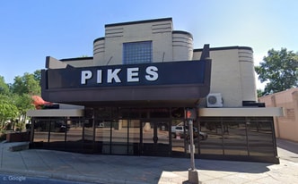 The Pikes - Bar