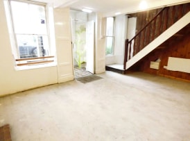 22 Market Sq, Kirkby Stephen for lease Interior Photo- Image 2 of 9