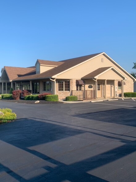 SUITE D HARDING HWY., Lima, OH for lease - Building Photo - Image 1 of 5