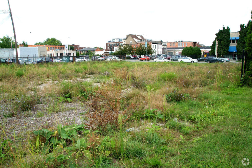 109-111 W Alexandrine St, Detroit, MI for sale - Primary Photo - Image 1 of 2