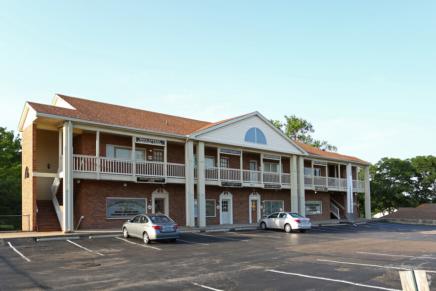 14615 Manchester Rd, Manchester, MO for lease - Building Photo - Image 1 of 4