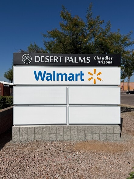 2055 N Alma School Rd, Chandler, AZ for lease - Building Photo - Image 3 of 17