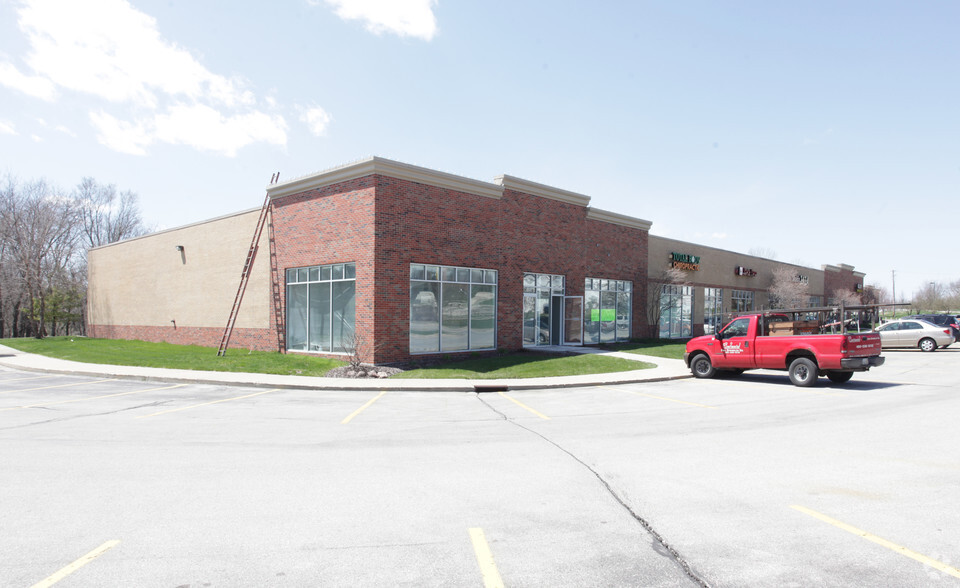 8800-8832 Swanson Blvd, Clive, IA for lease - Primary Photo - Image 1 of 5