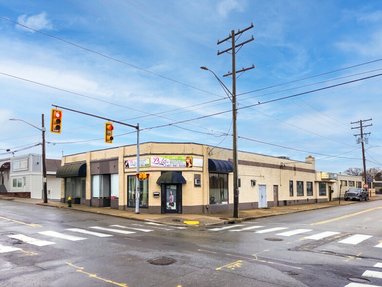 634-636 Park Ave, Cranston, RI for sale - Building Photo - Image 3 of 33