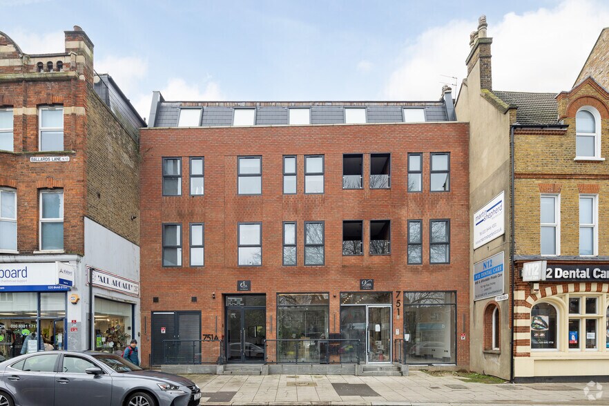 751 High Rd, London for lease - Building Photo - Image 2 of 57