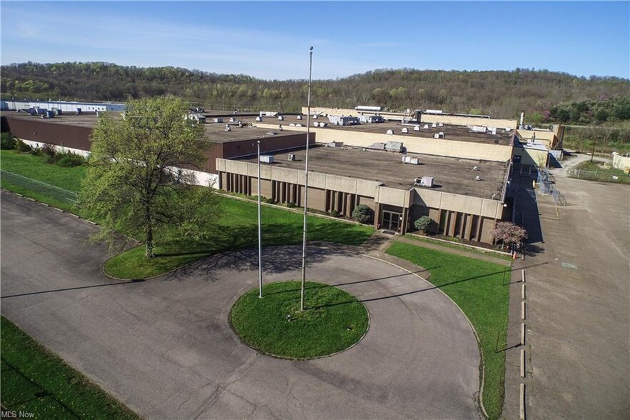 17226 Industrial Hwy, Caldwell, OH for lease - Building Photo - Image 1 of 8