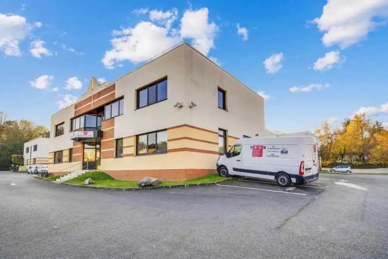 Flex in Champs-sur-Marne for lease - Building Photo - Image 3 of 4