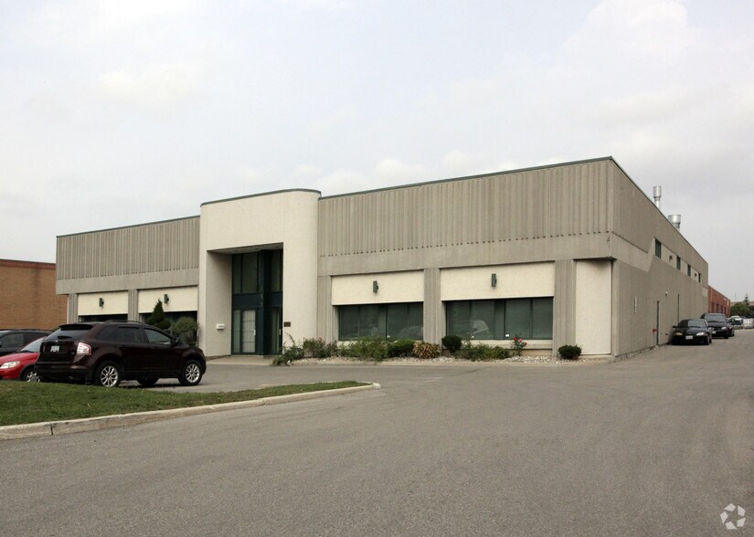 137 Buttermill Ave, Vaughan, ON for sale - Primary Photo - Image 1 of 1