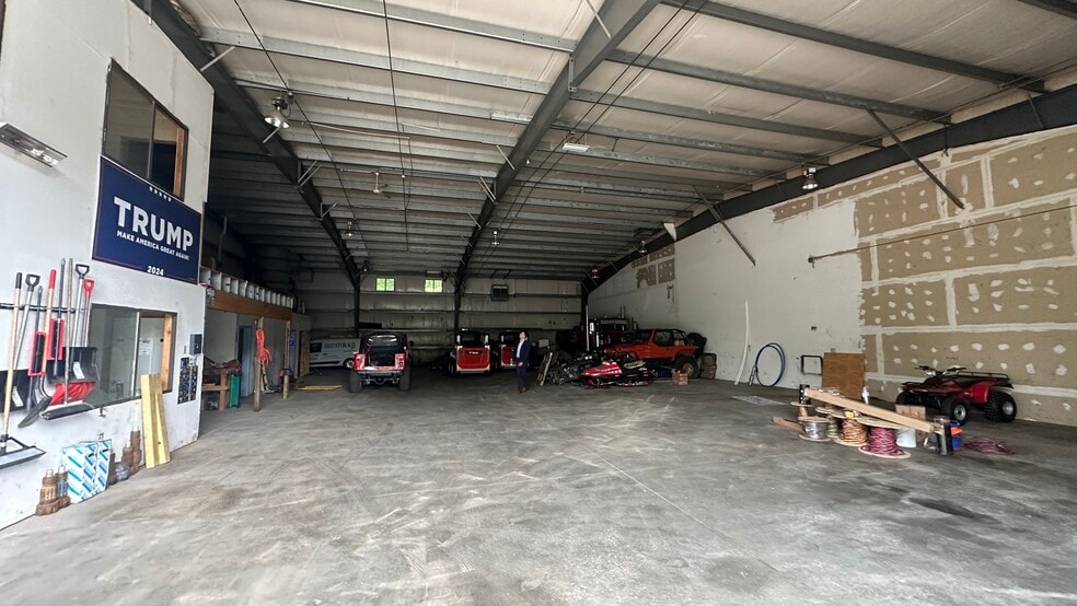 304 Raymond Rd, Candia, NH for sale - Building Photo - Image 3 of 3