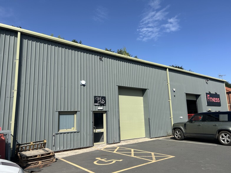 York Rd, York for lease - Building Photo - Image 2 of 5