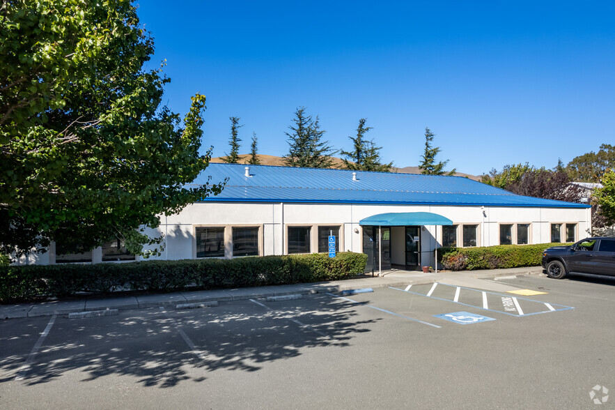 1800 Goodyear Rd, Benicia, CA for lease - Building Photo - Image 1 of 30