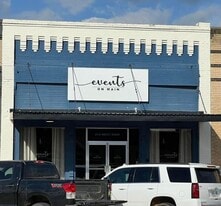215 W Main St, Tishomingo OK - Storefront Property