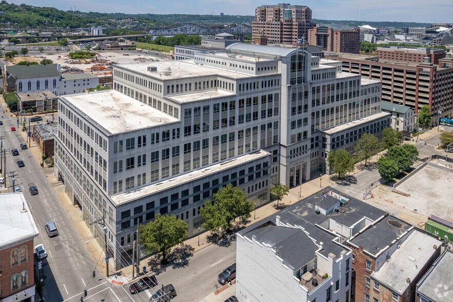 333 Scott St, Covington, KY for lease - Aerial - Image 2 of 4