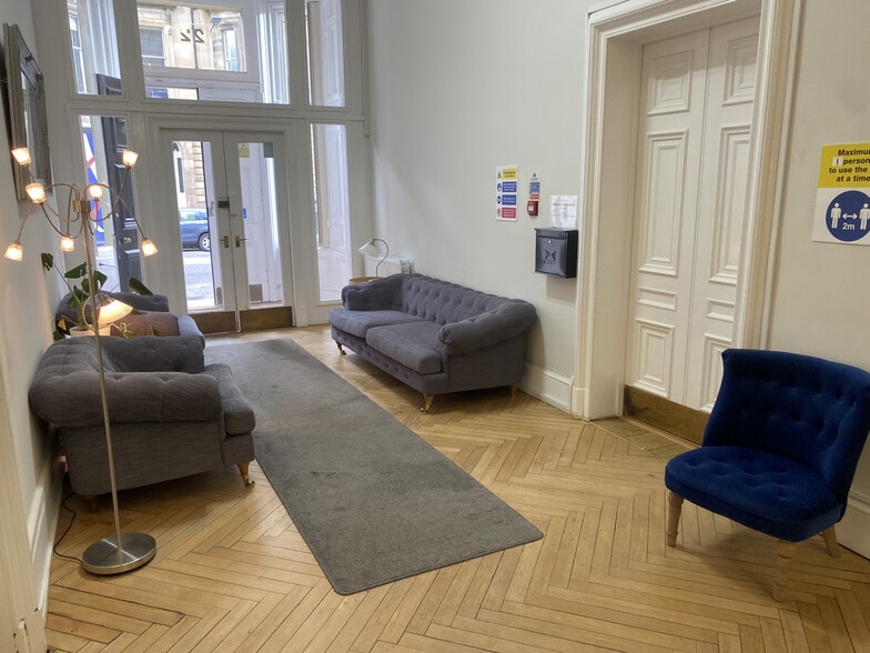 22 Drumsheugh Gdns, Edinburgh for lease - Interior Photo - Image 3 of 7