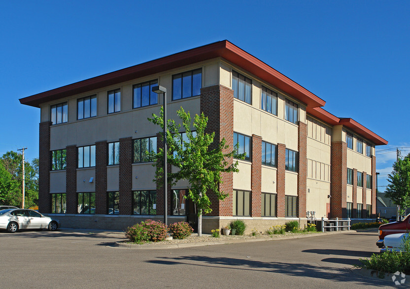 1912 N Lexington Ave, Roseville, MN for sale - Building Photo - Image 1 of 4