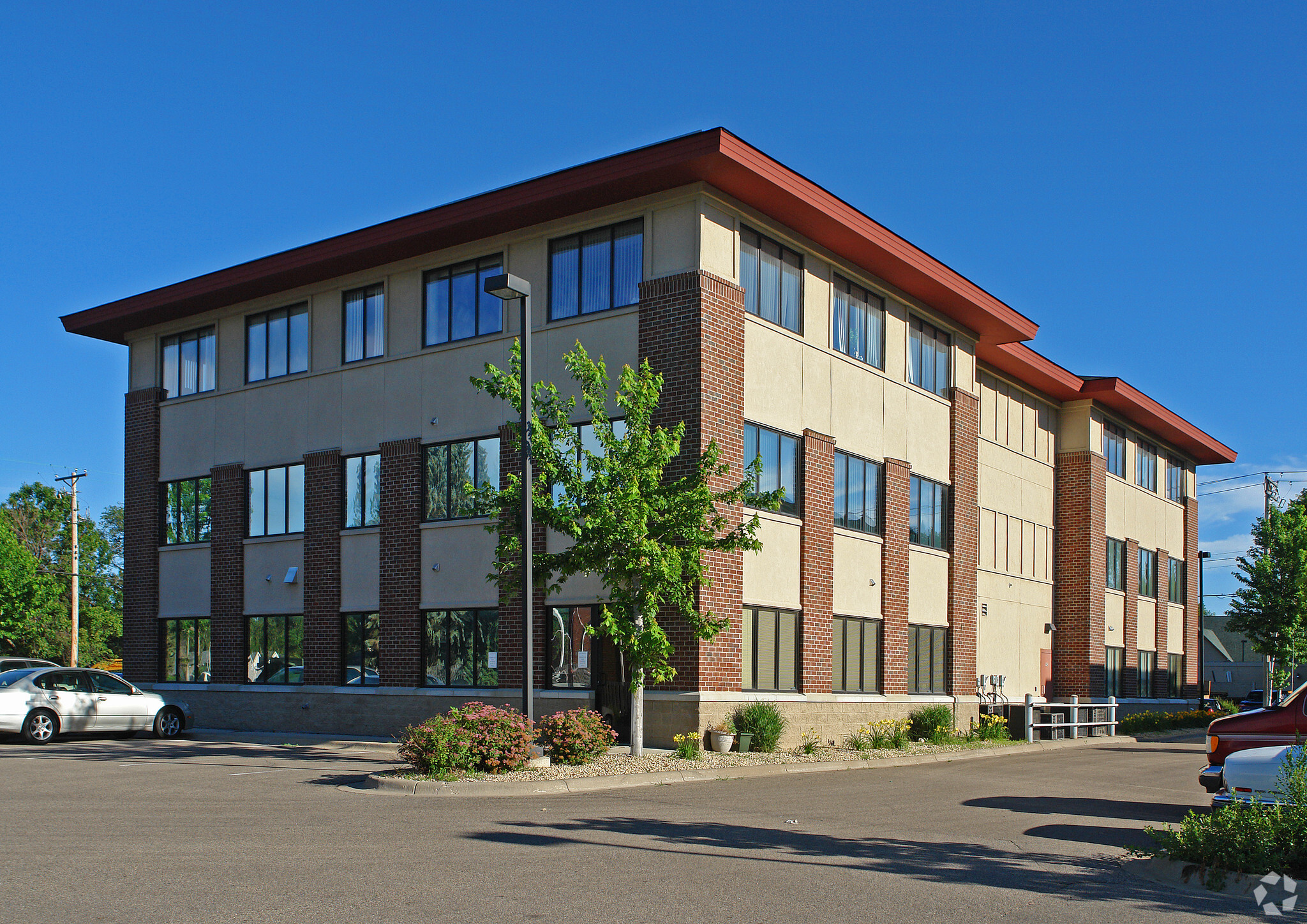 1912 N Lexington Ave, Roseville, MN for sale Building Photo- Image 1 of 5