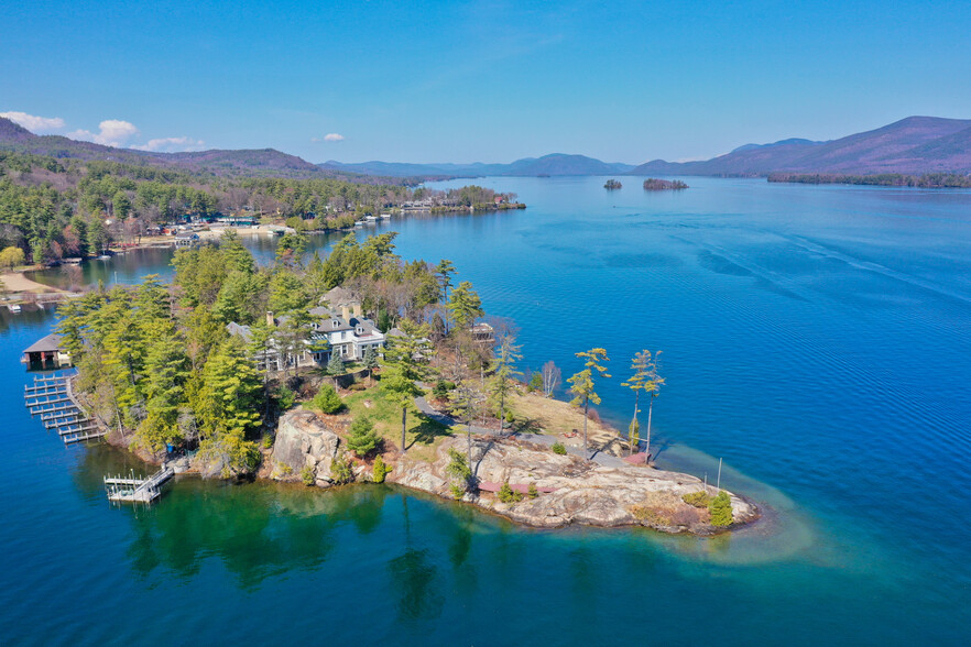 114 Green Harbour Ln, Lake George, NY for sale - Primary Photo - Image 1 of 1