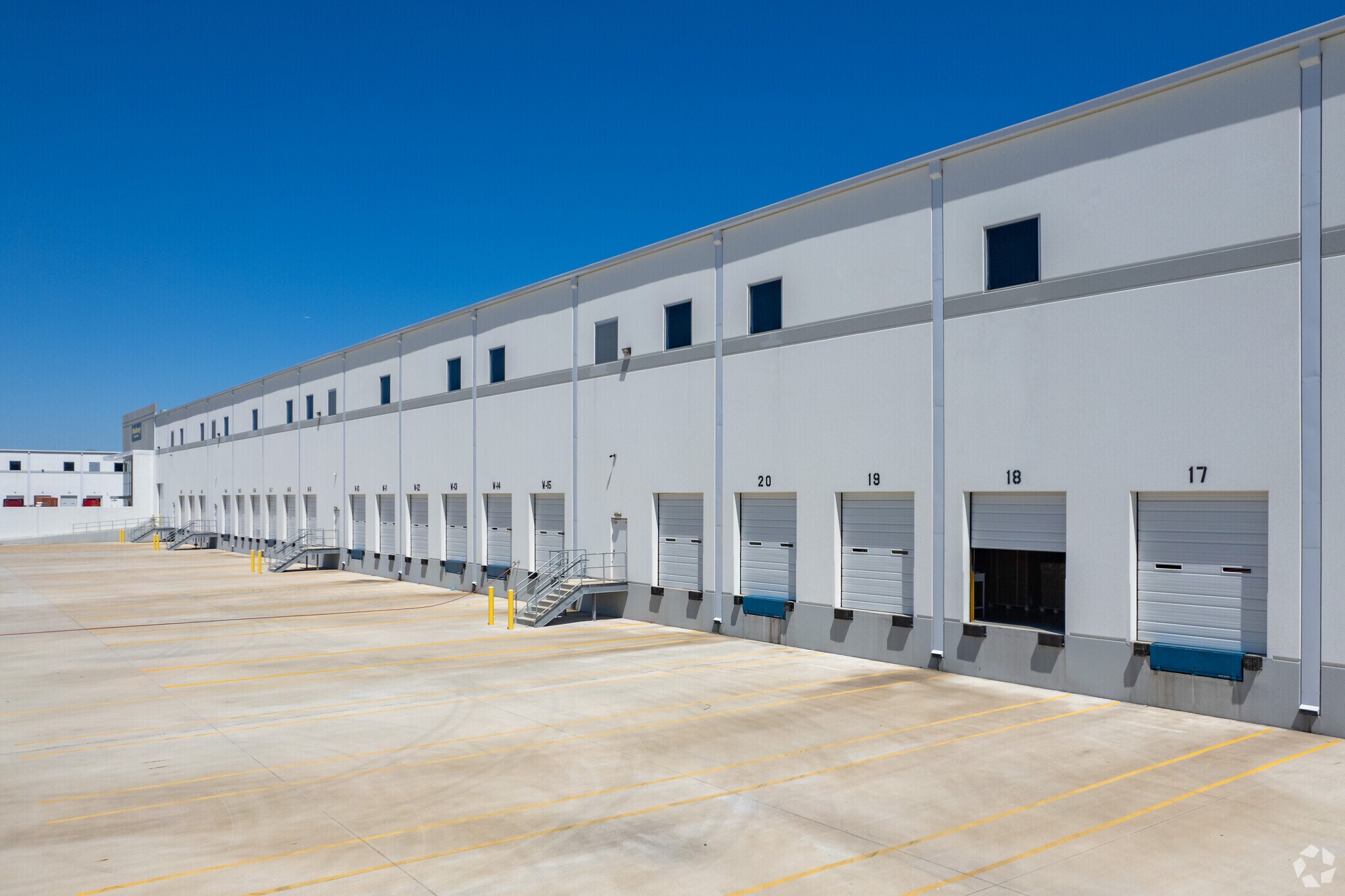 1215 Rankin Rd, Houston, TX 77073 Building 3