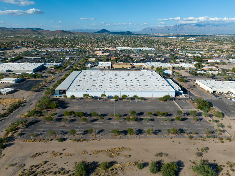 6700 S Pella Dr, Tucson, AZ for sale - Building Photo - Image 3 of 8