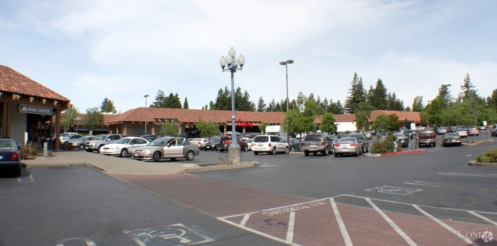 700 Gravenstein Hwy, Sebastopol, CA for lease - Primary Photo - Image 1 of 4