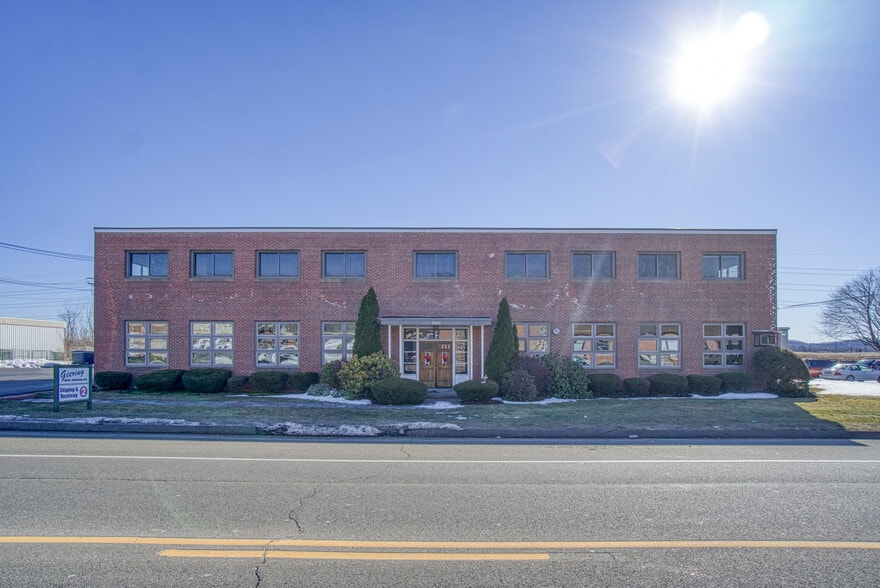 2685 State St, Hamden, CT for lease - Building Photo - Image 3 of 37